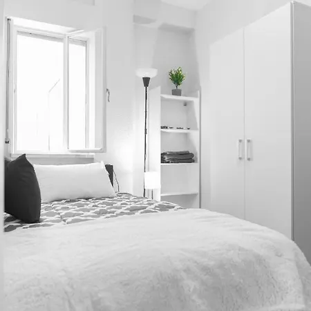 Apartamento Premiun Plaza Del Oeste Apartment *